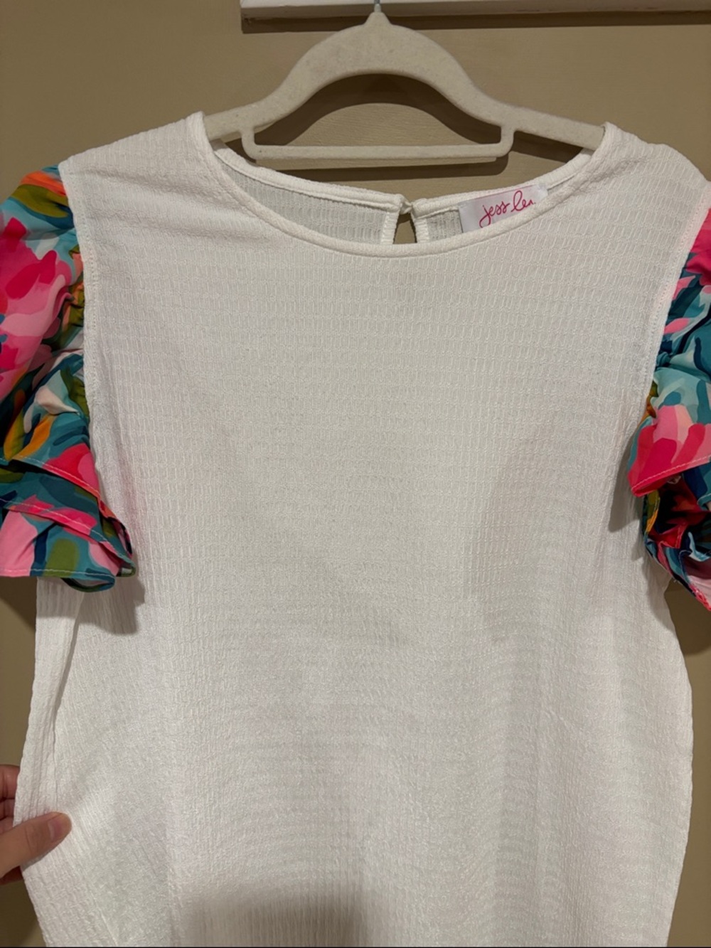 Jess Lea boutique flutter sleeve top - Picture 7 of 7